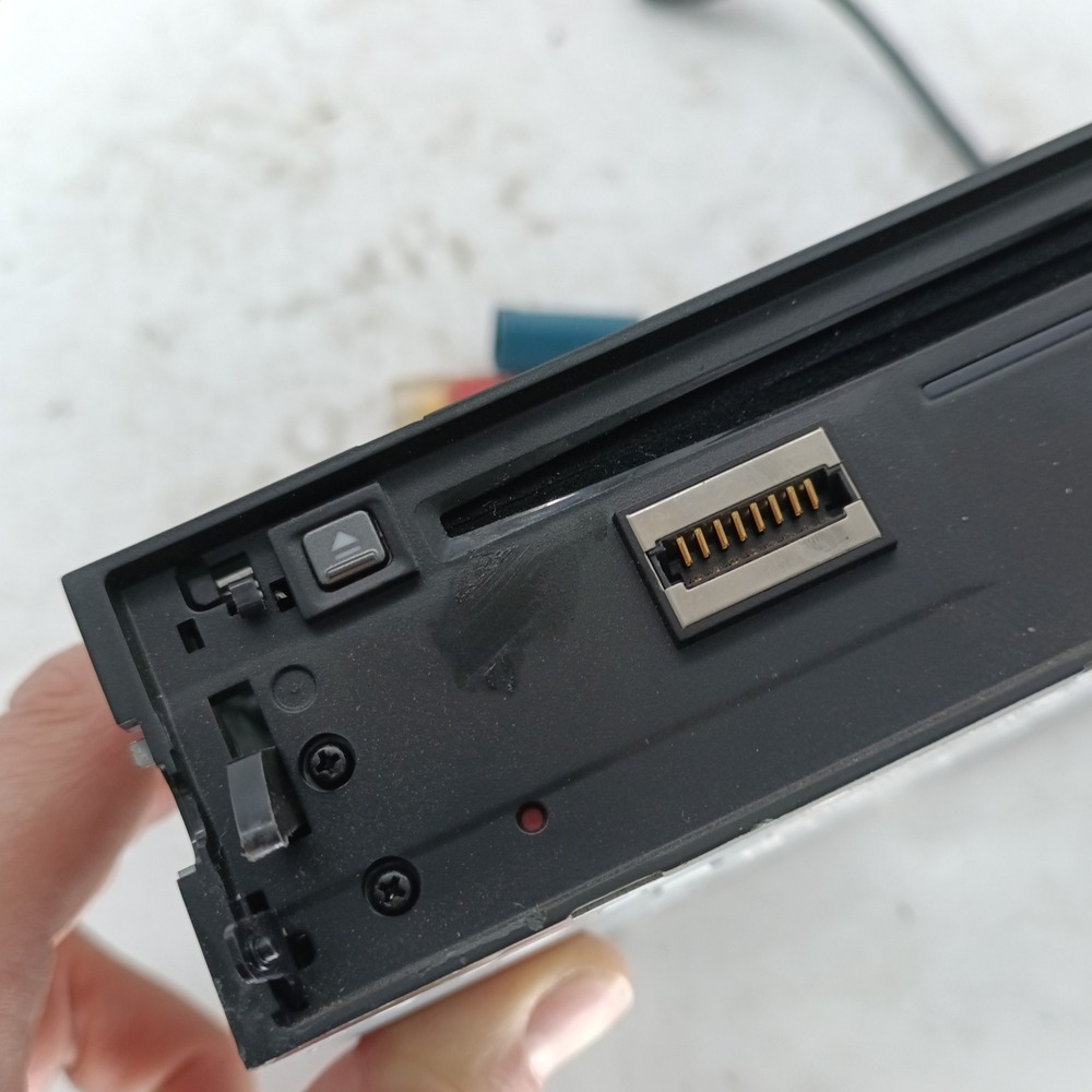 Alpine CDA-105 Car Stereo CD Player Receiver Main Unit Untested No Faceplate a11 - Picture 3 of 7